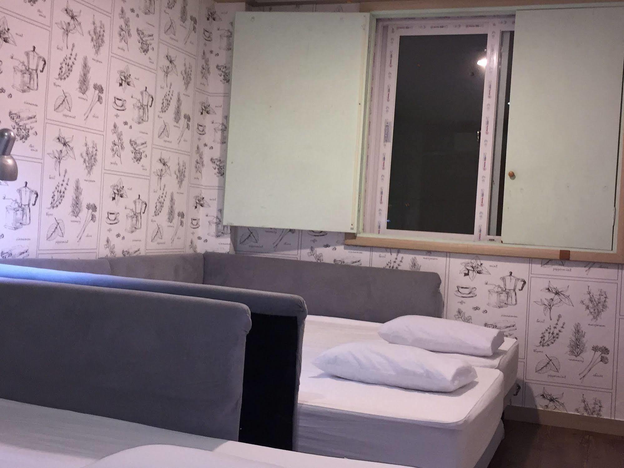 Backpackers In Jeju City Center エクステリア 写真