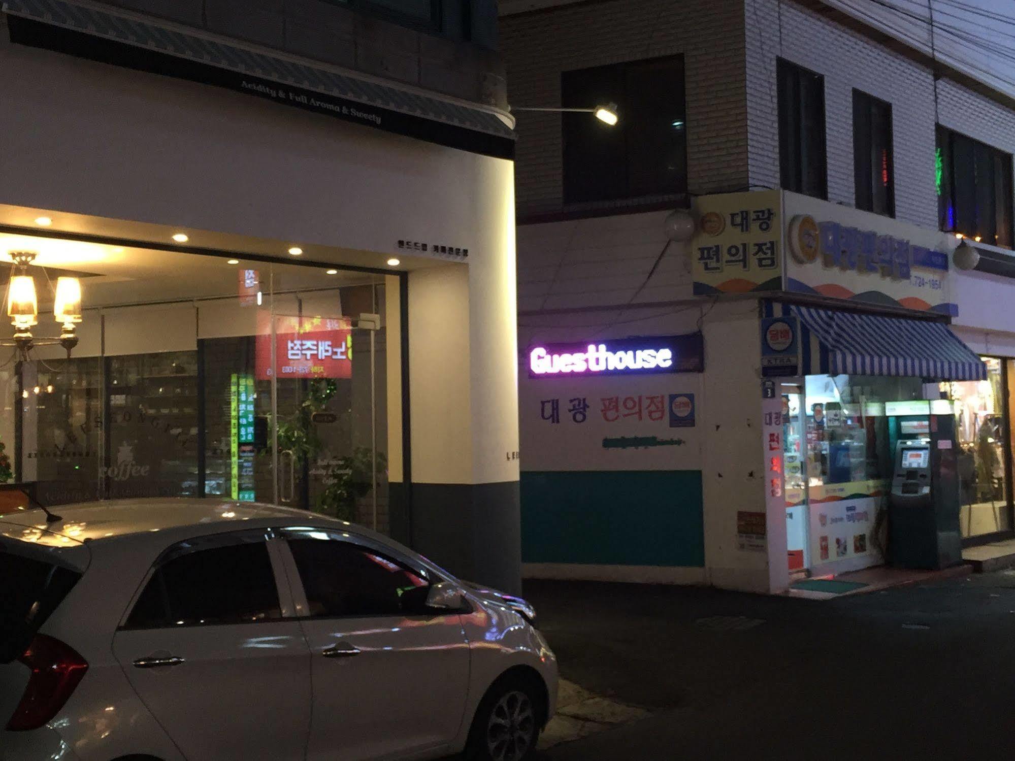 Backpackers In Jeju City Center エクステリア 写真